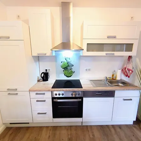 아파트 For 4 Guests With 2 *